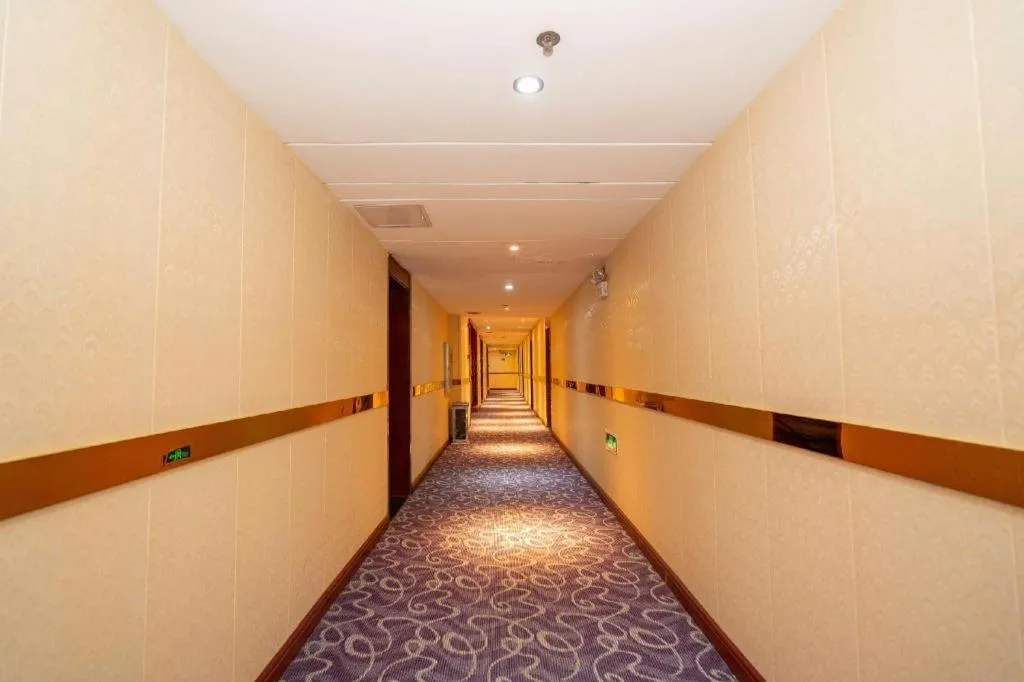 7 Days Inn Wuhan Huaqiaocheng Happy Valley