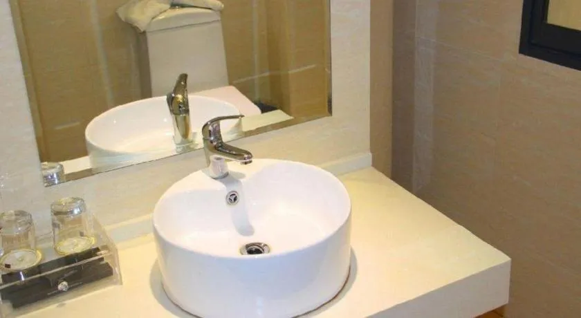 7 Days Inn Wuhan Huaqiaocheng Happy Valley