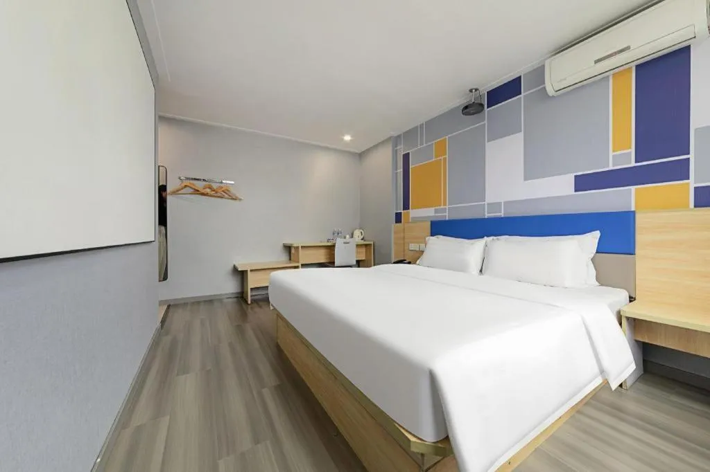 Bed in 7 Days Inn Wuhan Huaqiaocheng Happy Valley