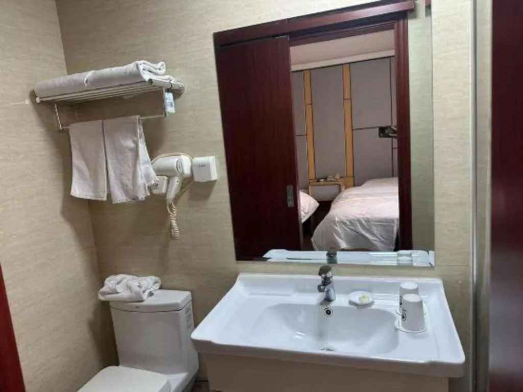 Bed in Greentree Inn Shanghai Middle Xinfu Road Huazhi Road Business Hotel