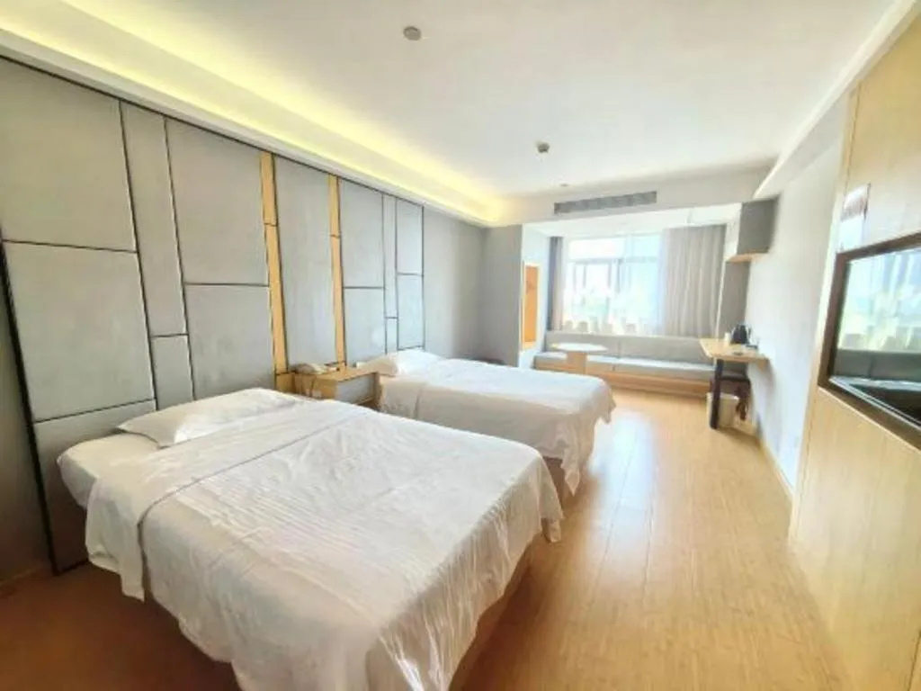 Bed in Greentree Inn Shanghai Middle Xinfu Road Huazhi Road Business Hotel