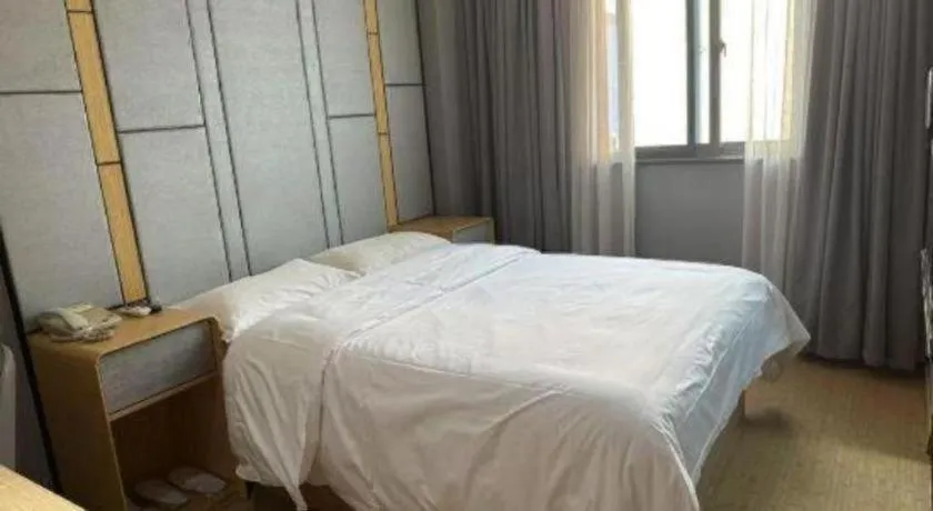 Bed in Greentree Inn Shanghai Middle Xinfu Road Huazhi Road Business Hotel