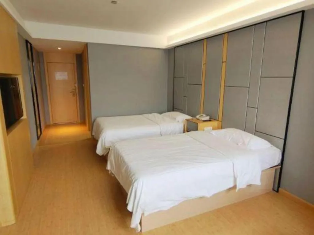 Bed in Greentree Inn Shanghai Middle Xinfu Road Huazhi Road Business Hotel