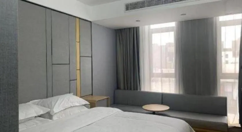 Bed in Greentree Inn Shanghai Middle Xinfu Road Huazhi Road Business Hotel