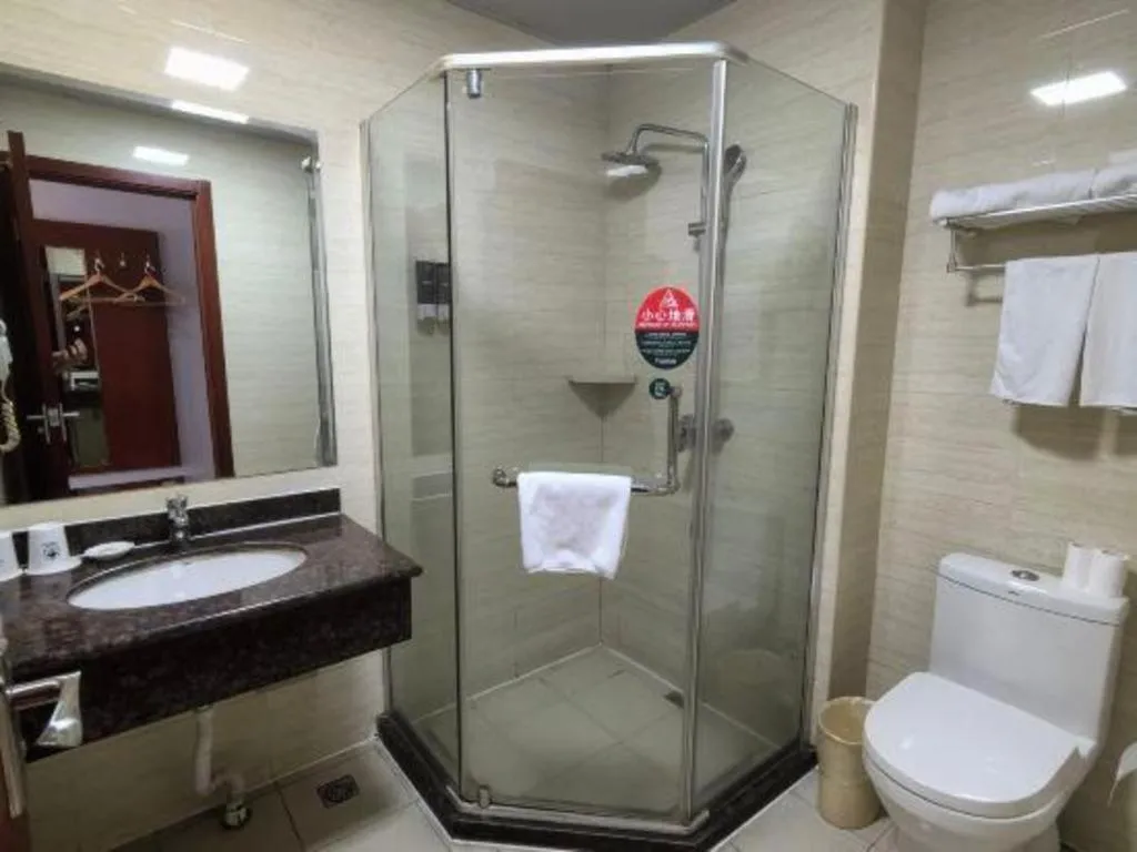 Greentree Inn Shanghai Middle Xinfu Road Huazhi Road Business Hotel