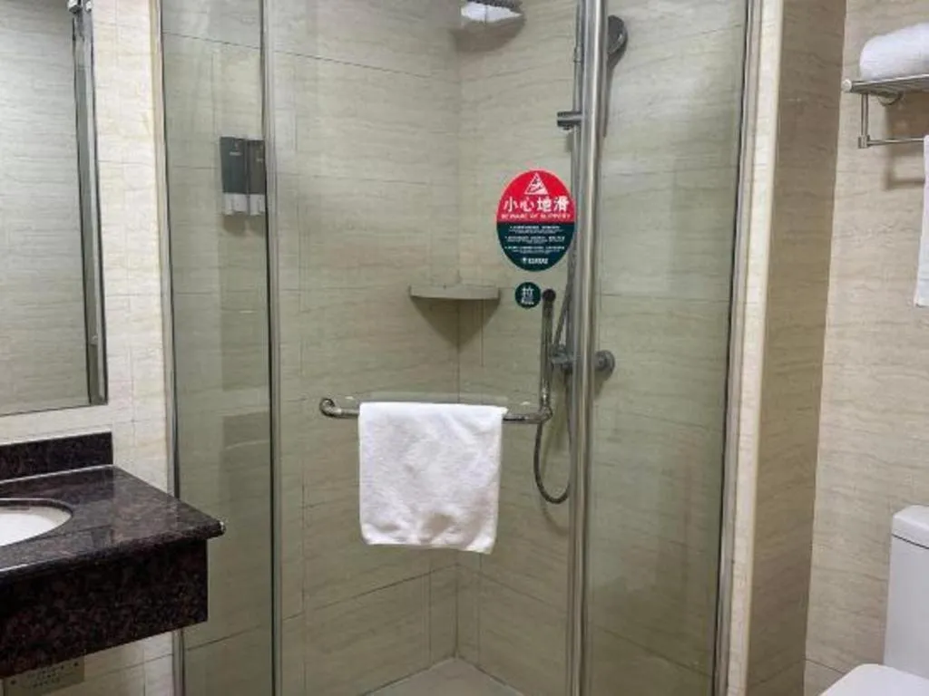 Greentree Inn Shanghai Middle Xinfu Road Huazhi Road Business Hotel