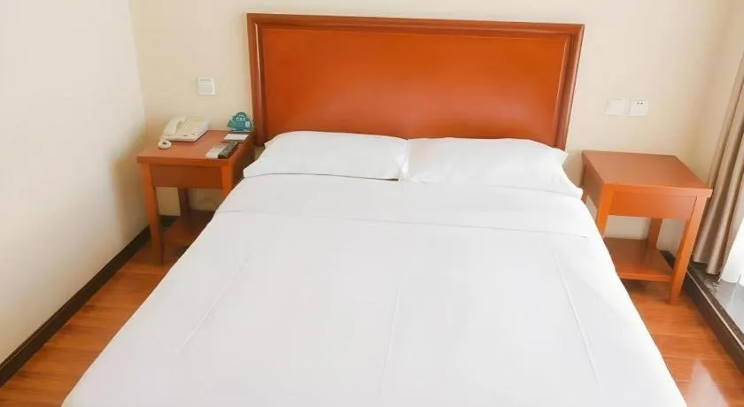 Bed in GreenTree Inn Xuzhou High Speed Railway Zhangqian Square Business Hotel