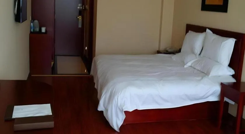 Bed in GreenTree Inn Xuzhou High Speed Railway Zhangqian Square Business Hotel