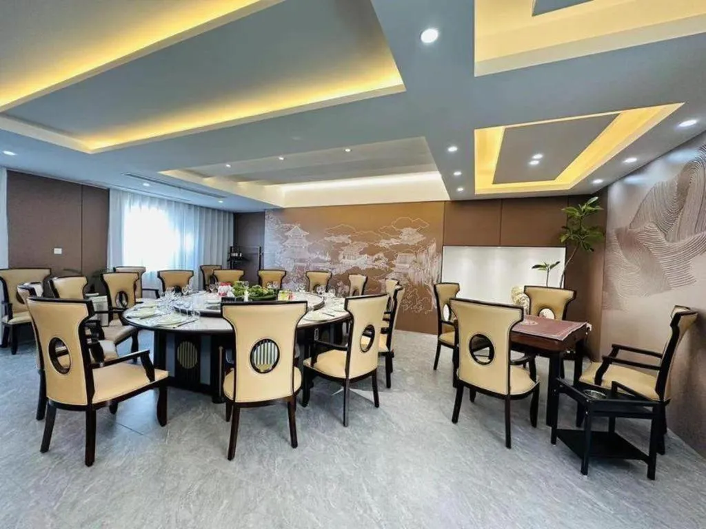 Vienna Hotel Yangzhou Yangzhou Slender West Lake Wenchangge