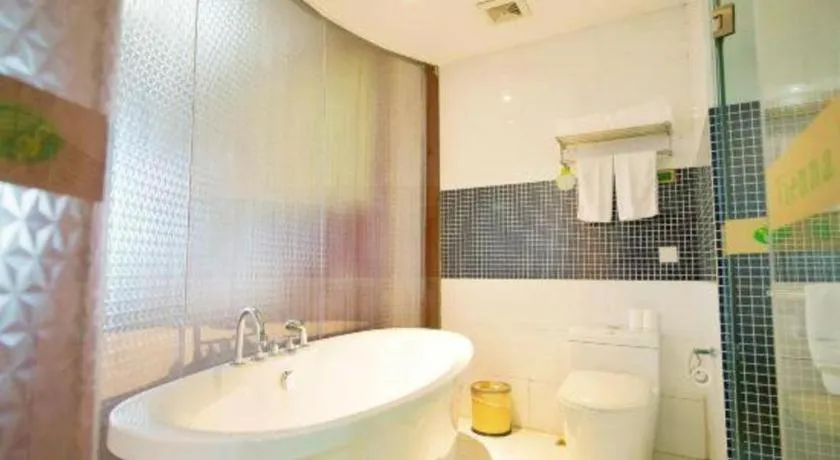 Vienna Hotel Yangzhou Yangzhou Slender West Lake Wenchangge