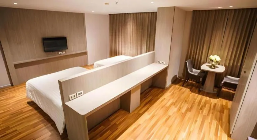 New Season Square Hotel