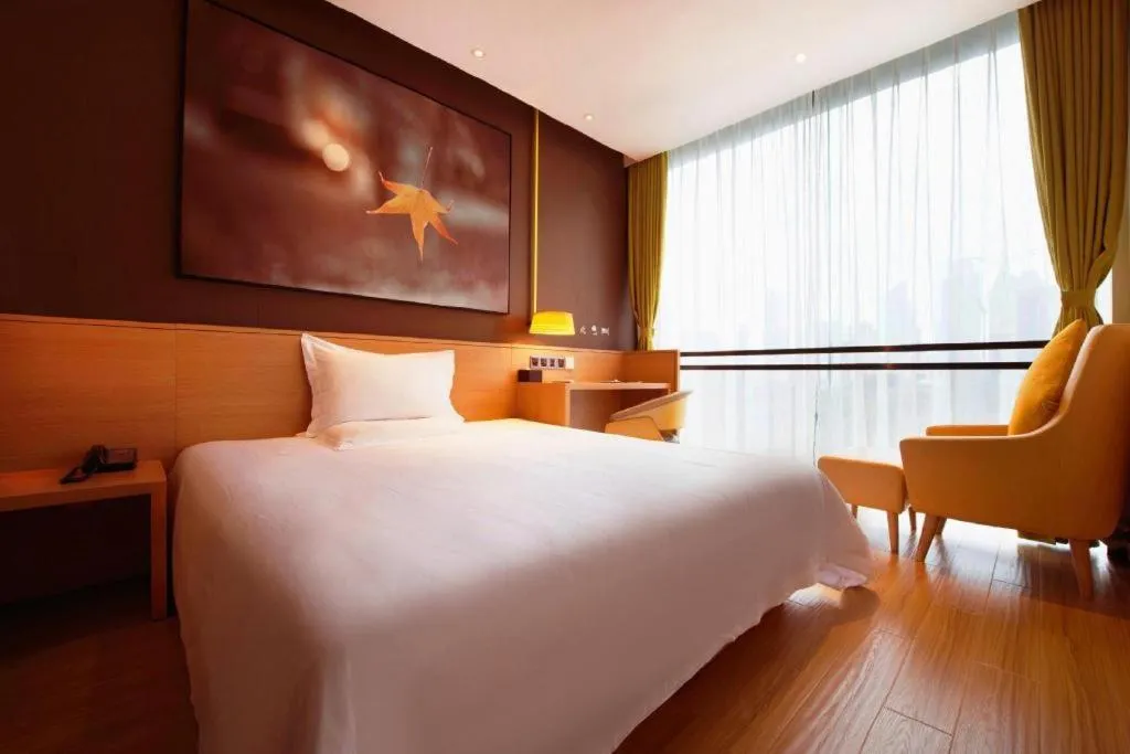 Bed in IU Hotel Guangzhou Taihe Square Branch