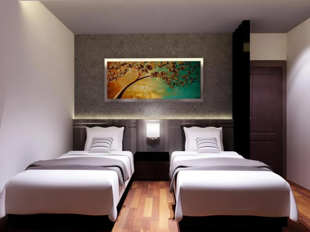 Bed in Neotel Hotel City Centre