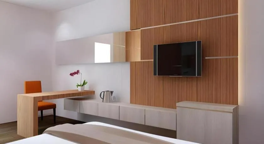 Bed in Neotel Hotel City Centre