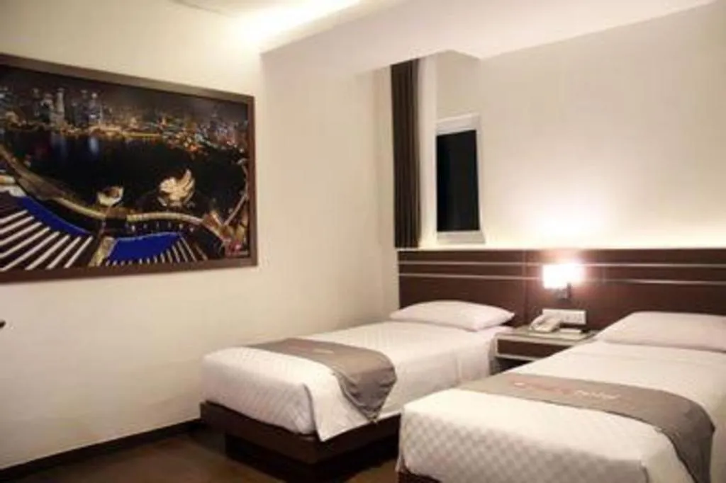 Bed in Neotel Hotel City Centre