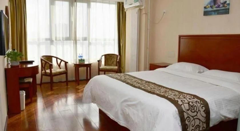 Bed in GreenTree Inn Tianjin JinNan ShuangLin Metro Station Express Hotel