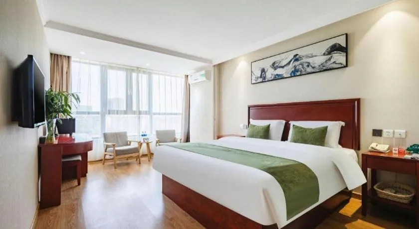 Bed in GreenTree Inn Tianjin JinNan ShuangLin Metro Station Express Hotel