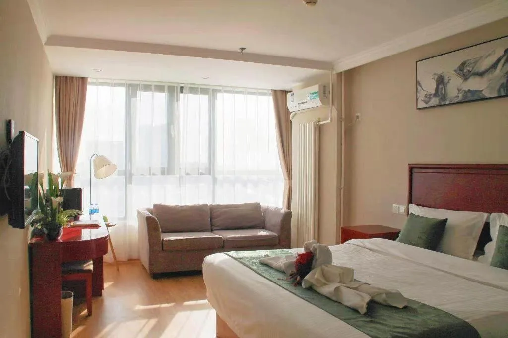 Bed in GreenTree Inn Tianjin JinNan ShuangLin Metro Station Express Hotel