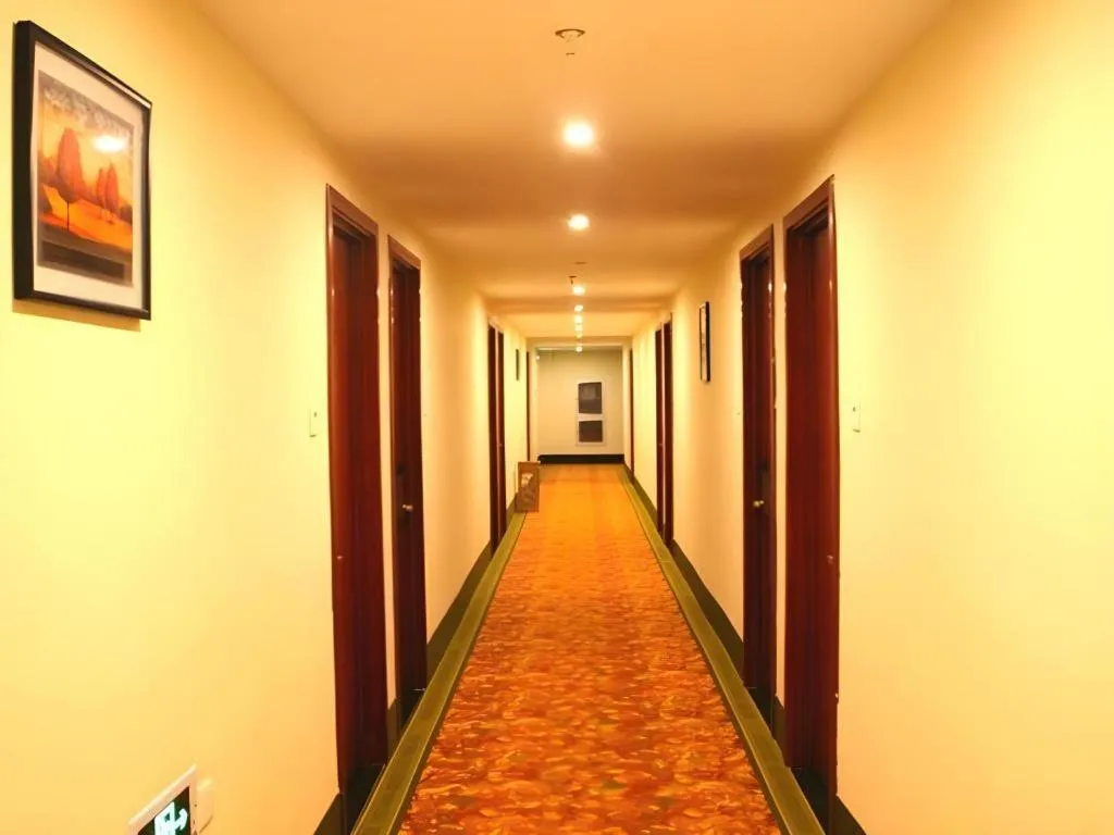 GreenTree Inn Tianjin JinNan ShuangLin Metro Station Express Hotel