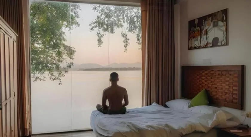 Bed in Oga reach hotel