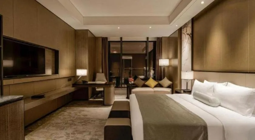 Bed in Golden Eagle Summit Hotel Kunshan