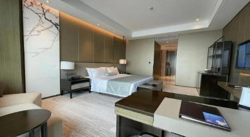 Bed in Golden Eagle Summit Hotel Kunshan