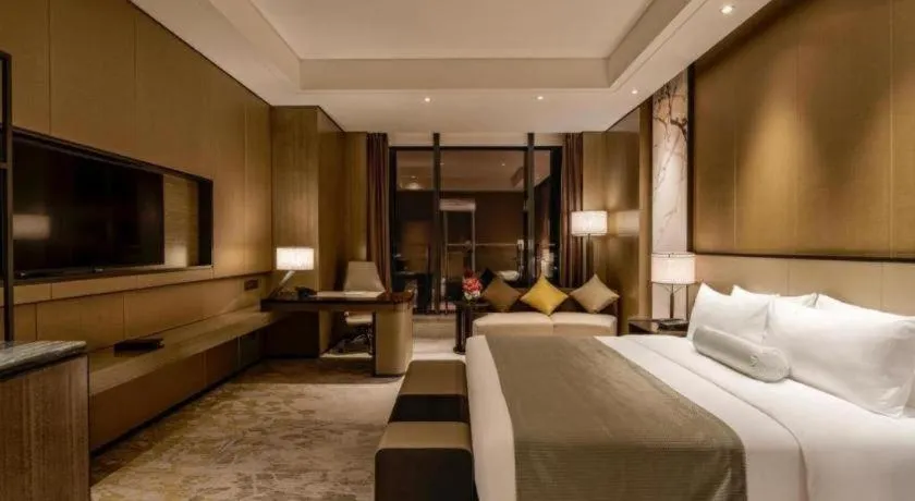 Bed in Golden Eagle Summit Hotel Kunshan