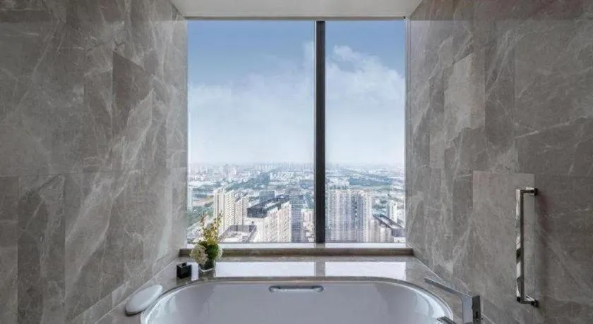 Golden Eagle Summit Hotel Kunshan