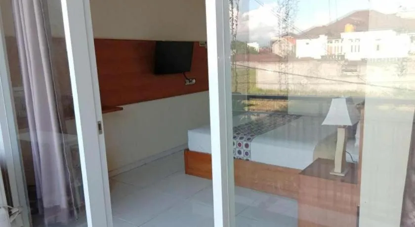 MANDARI HOTEL SINGARAJA