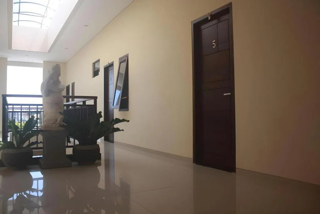 MANDARI HOTEL SINGARAJA