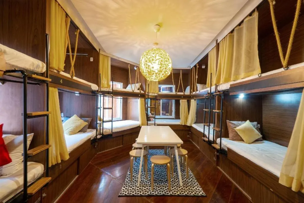 Bed in OYO 895 The Onion Hostel