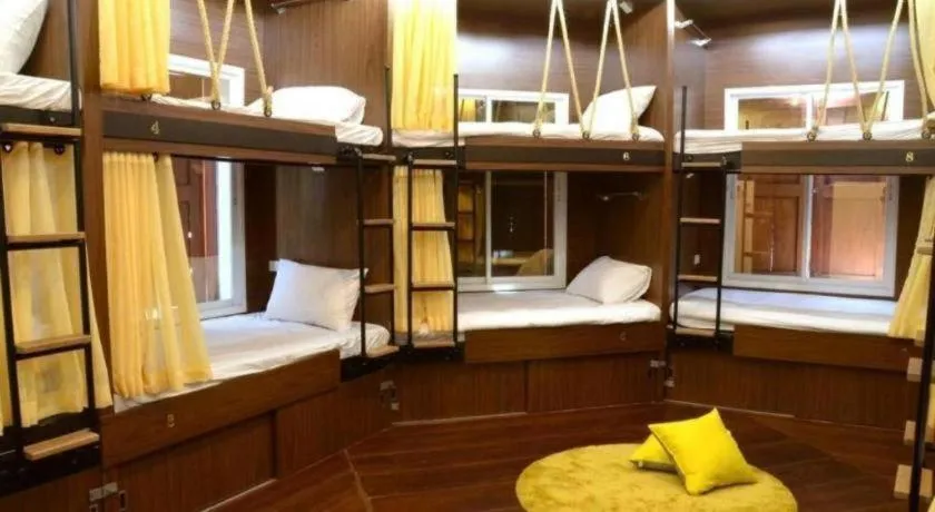 Bed in OYO 895 The Onion Hostel