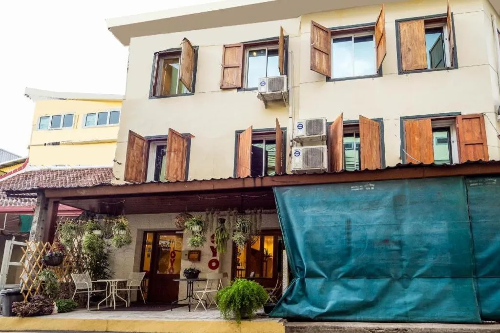 OYO 895 The Onion Hostel