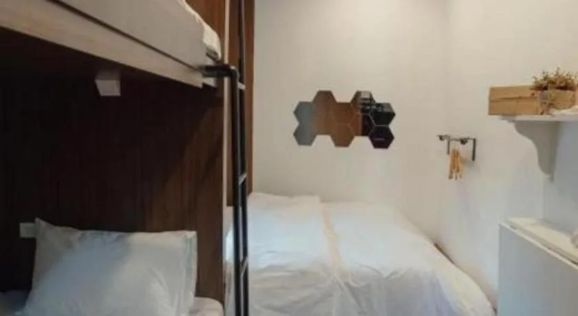 Bed in OYO 895 The Onion Hostel