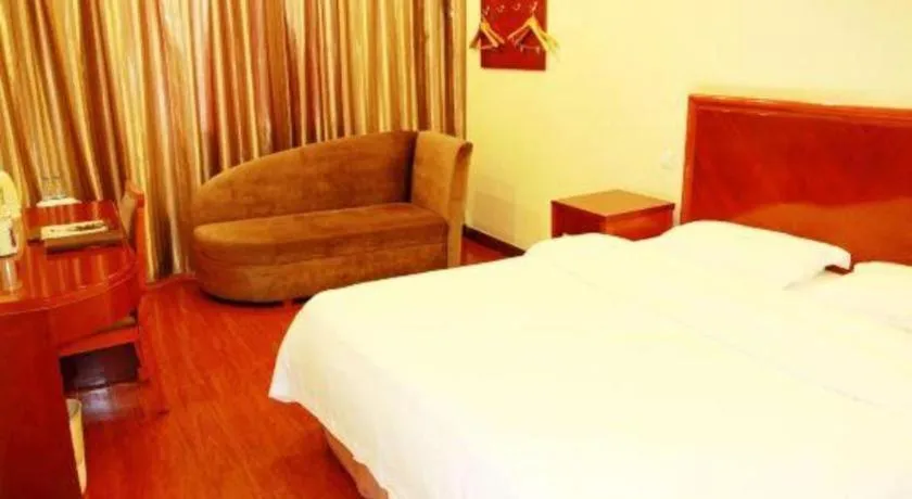 Bed in GreenTree Inn Hefei Huangshan Road Business Hotel