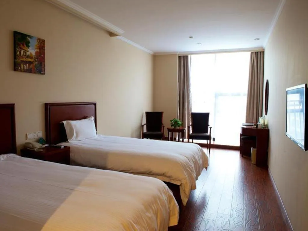 Bed in GreenTree Inn Hefei Huangshan Road Business Hotel