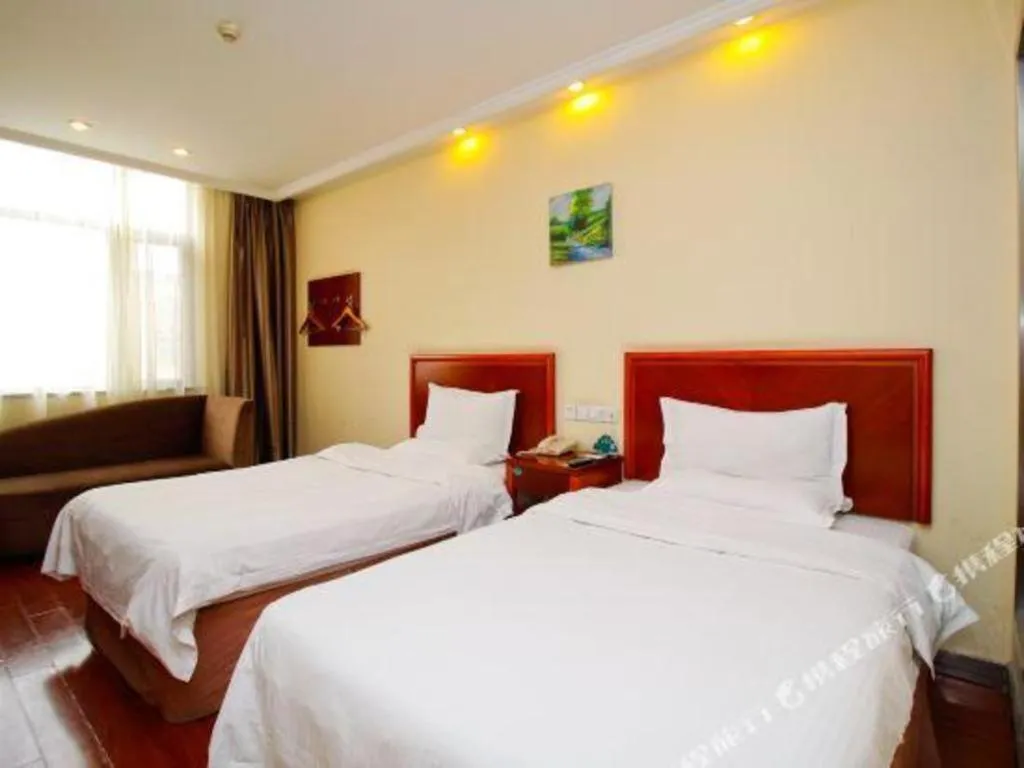 Bed in GreenTree Inn Hefei Huangshan Road Business Hotel