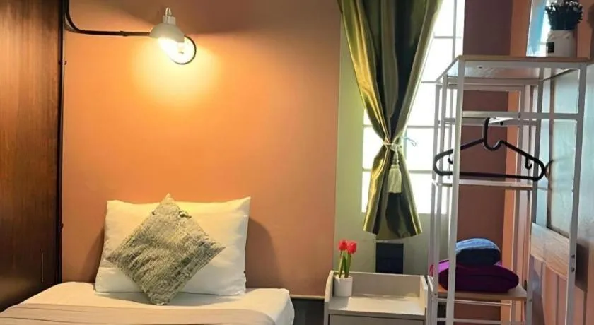 Bed in Nora Bukit Hotel