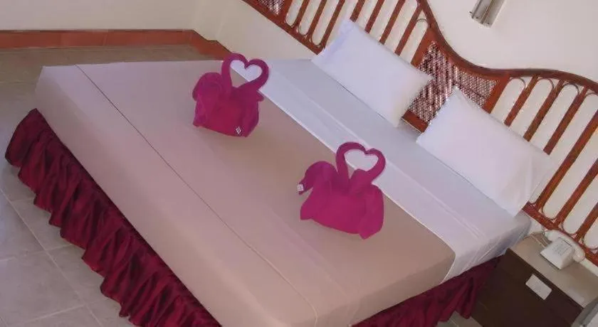 Bed in Nora Bukit Hotel