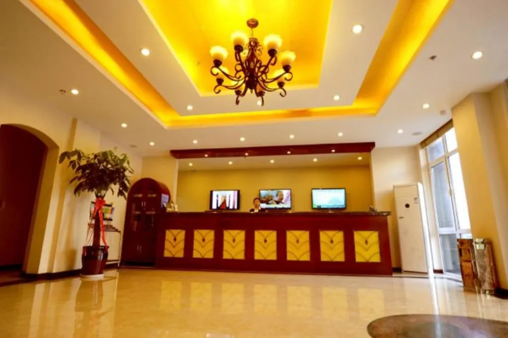 GreenTree Inn Qinhuangdao Peace Avenue Express Hotel