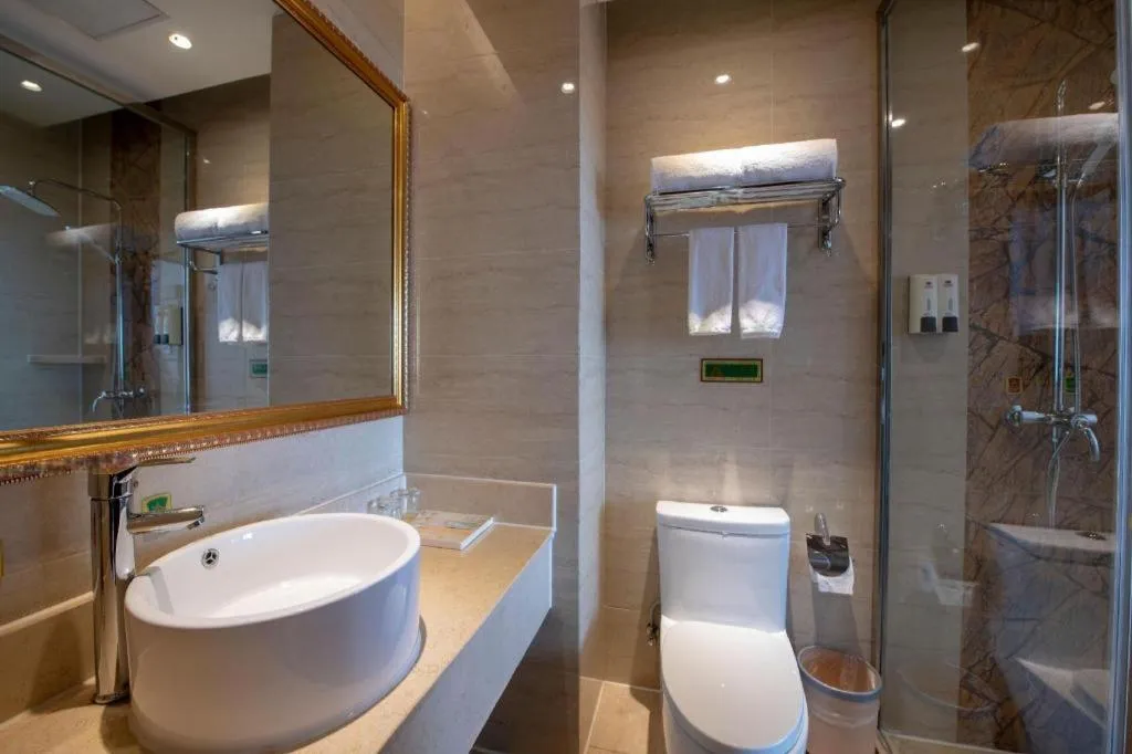 Vienna Hotel Jiangsu Danyang Railway Station