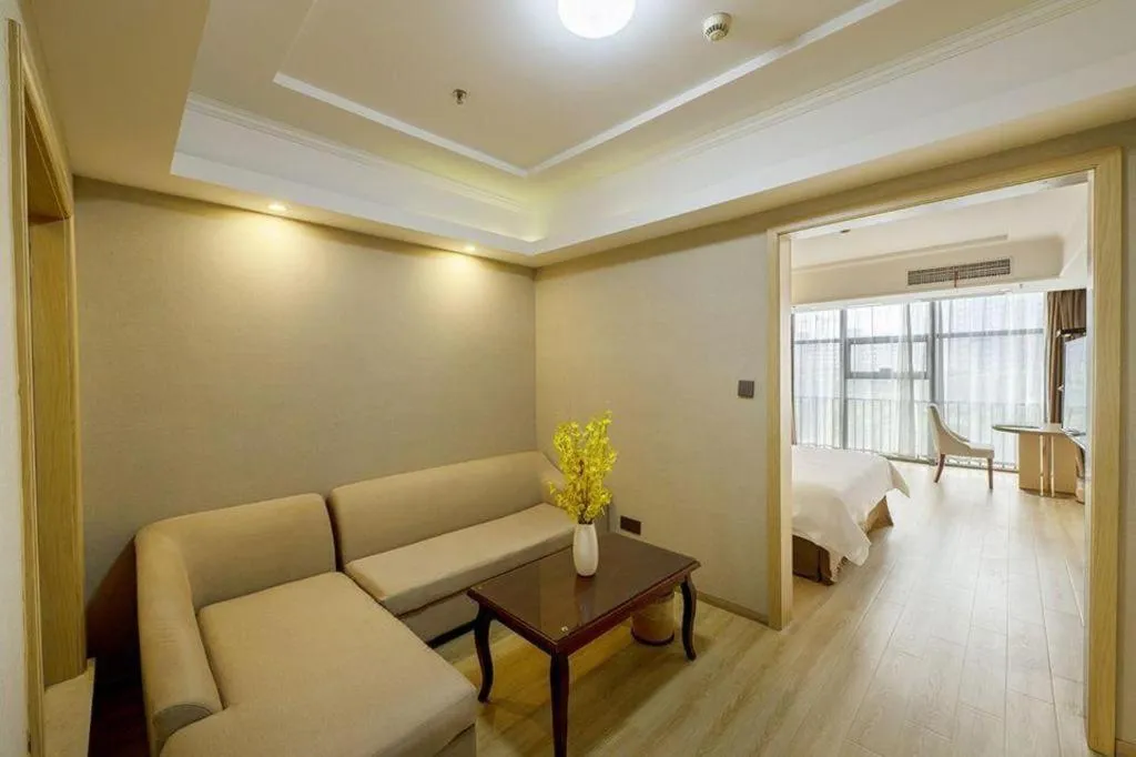 Vienna Hotel Jiangsu Danyang Railway Station