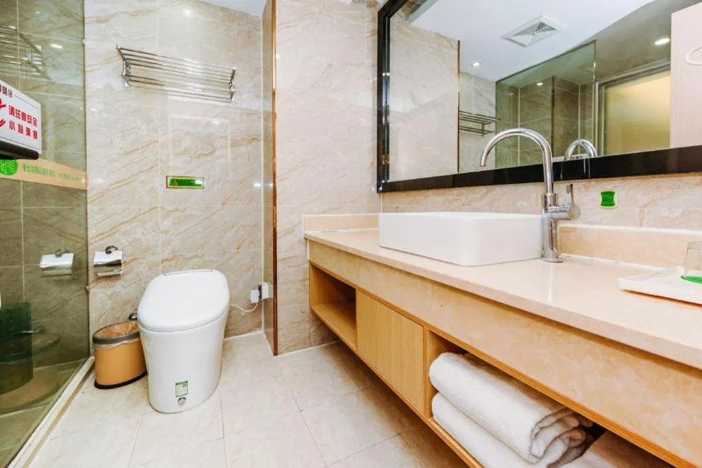 Vienna Hotel Yangzhou Outlets Plaza He Garden