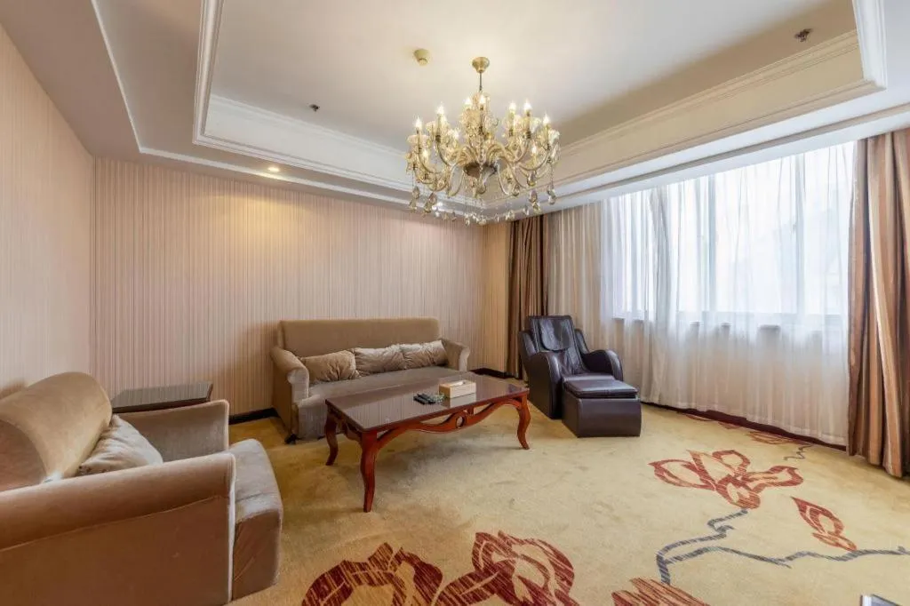 Vienna Hotel Yangzhou Outlets Plaza He Garden