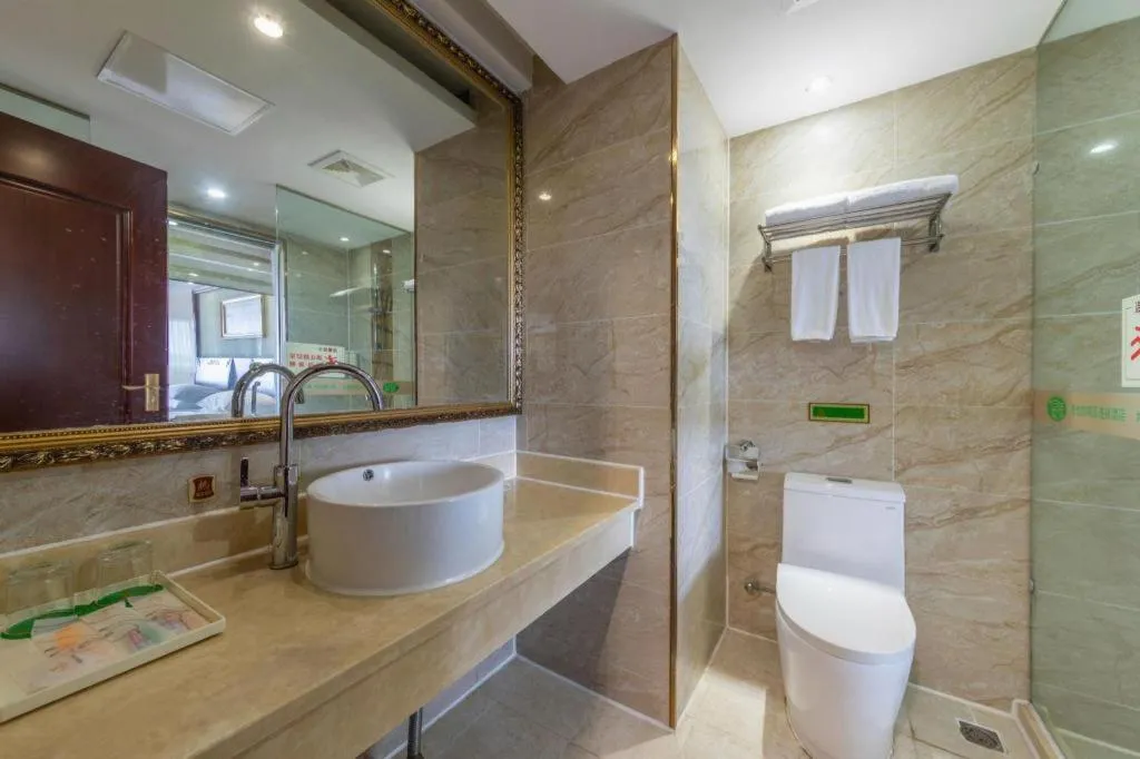 Vienna Hotel Yangzhou Outlets Plaza He Garden