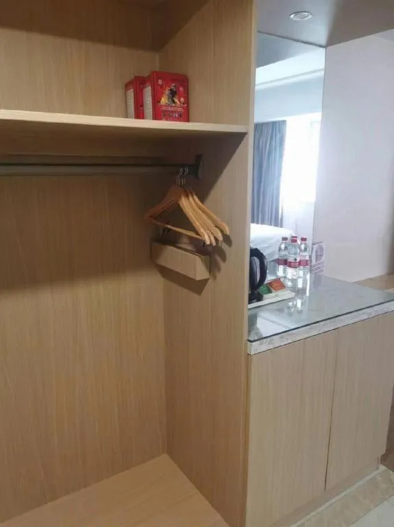 Vienna Hotel Yangzhou Outlets Plaza He Garden