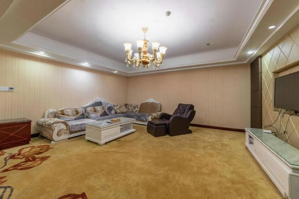 Vienna Hotel Yangzhou Outlets Plaza He Garden