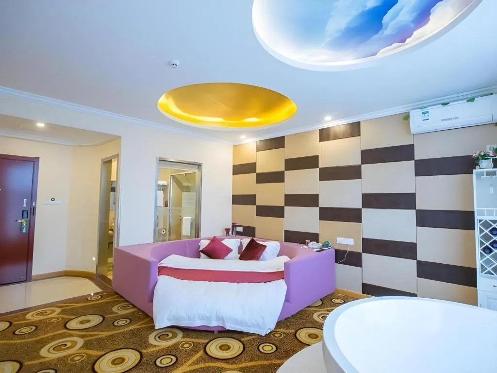 Bed in GreenTree Inn Wuxi Donggang Town Donghutang Shell Hotel