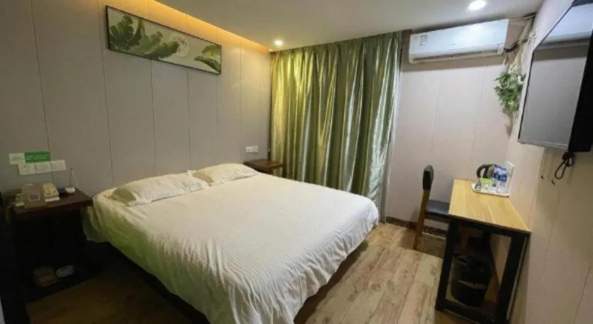 Bed in Vatica Shanghai Pudong Dishui Lake Branch