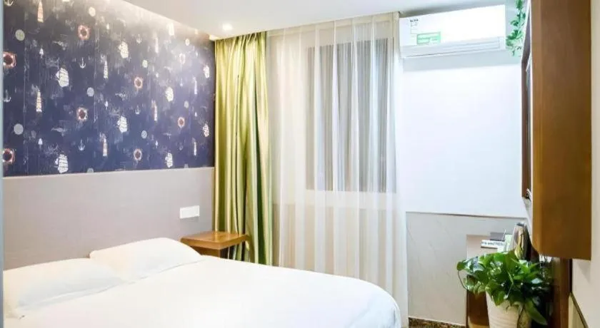 Bed in Vatica Shanghai Pudong Dishui Lake Branch